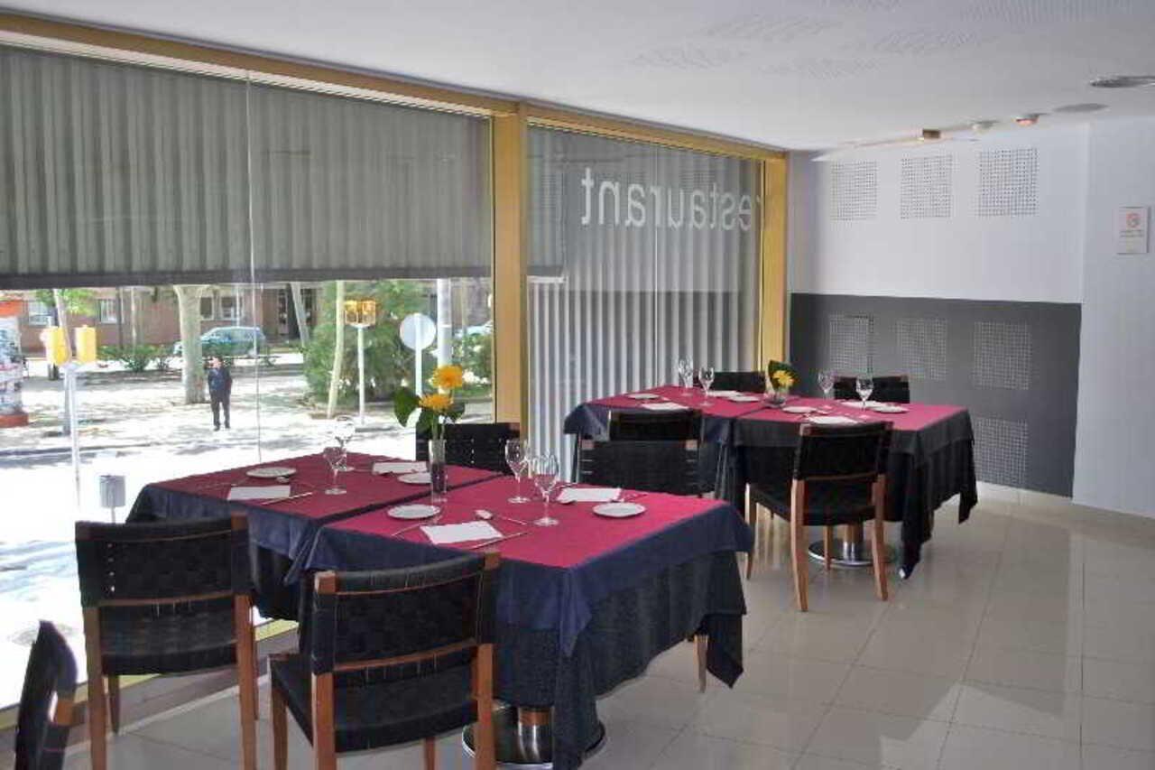 Hotel Ciutat 이괄라다 외부 사진