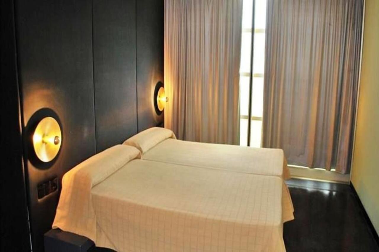 Hotel Ciutat 이괄라다 외부 사진
