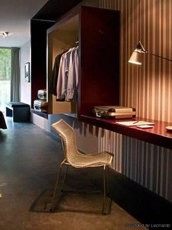 Hotel Ciutat 이괄라다 객실 사진